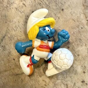 Smurfs Soccer Ball Smurfette Smurf 20163 Vintage 1982 Figurine Peyo Schleich